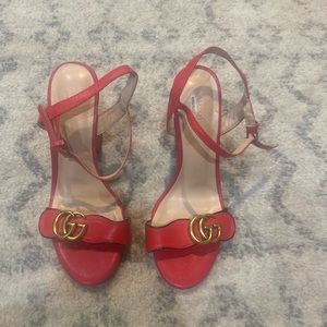 Gucci double G sandals